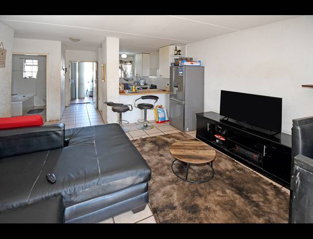 2 BEDROOM APARTMENT FOR SALE IN BRIXTON